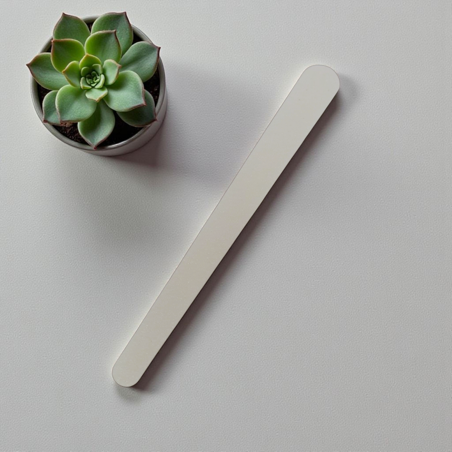 Teardrop Nail File White 100/180