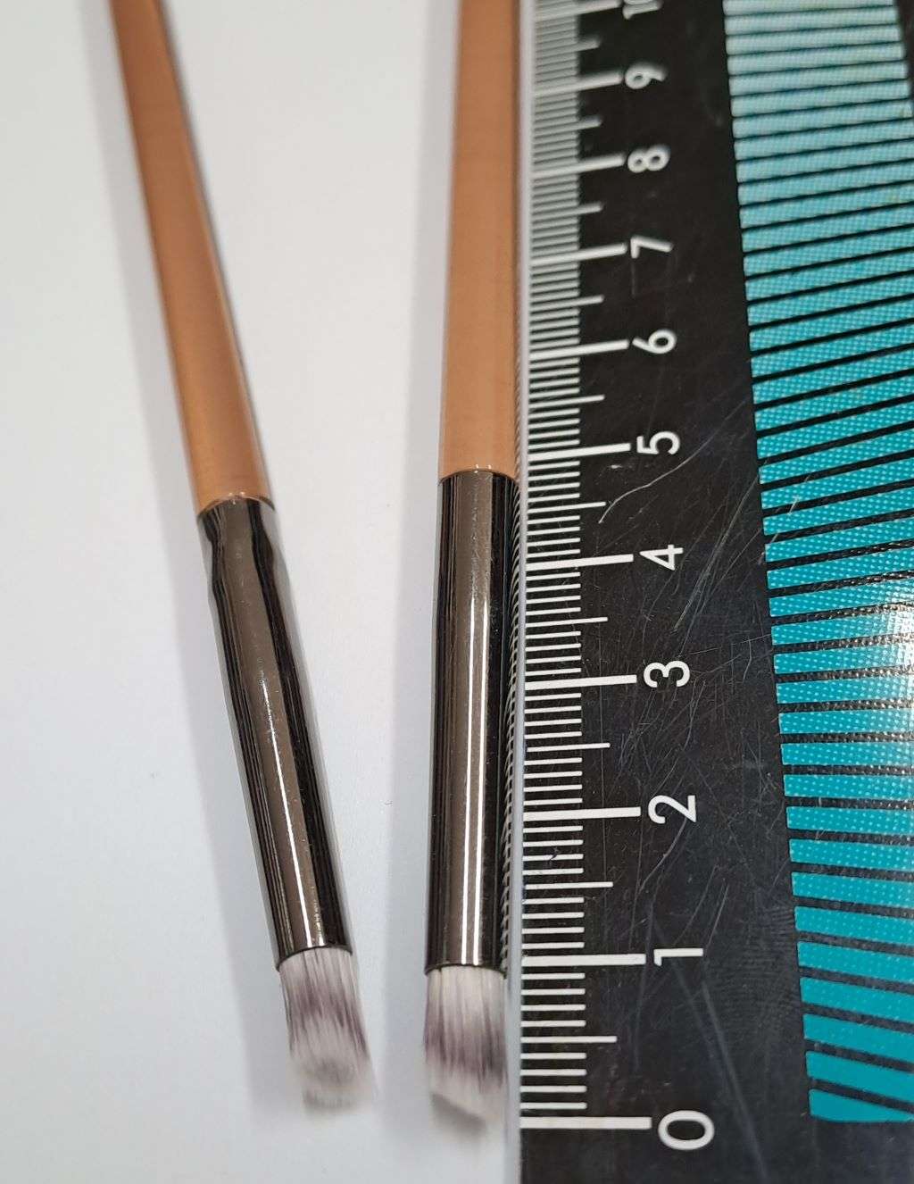 Nail Art Brush Angled Round