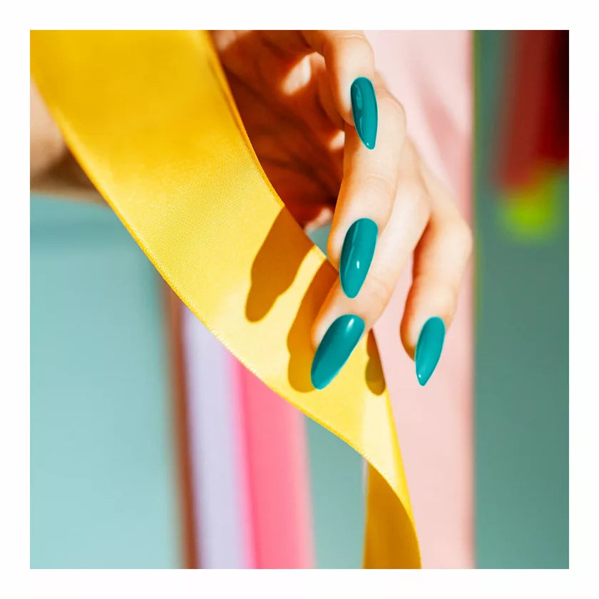 Gelish- Rub Me The Sarong Way