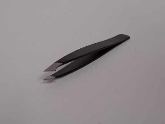 iB Tweezer Slanted Point Black