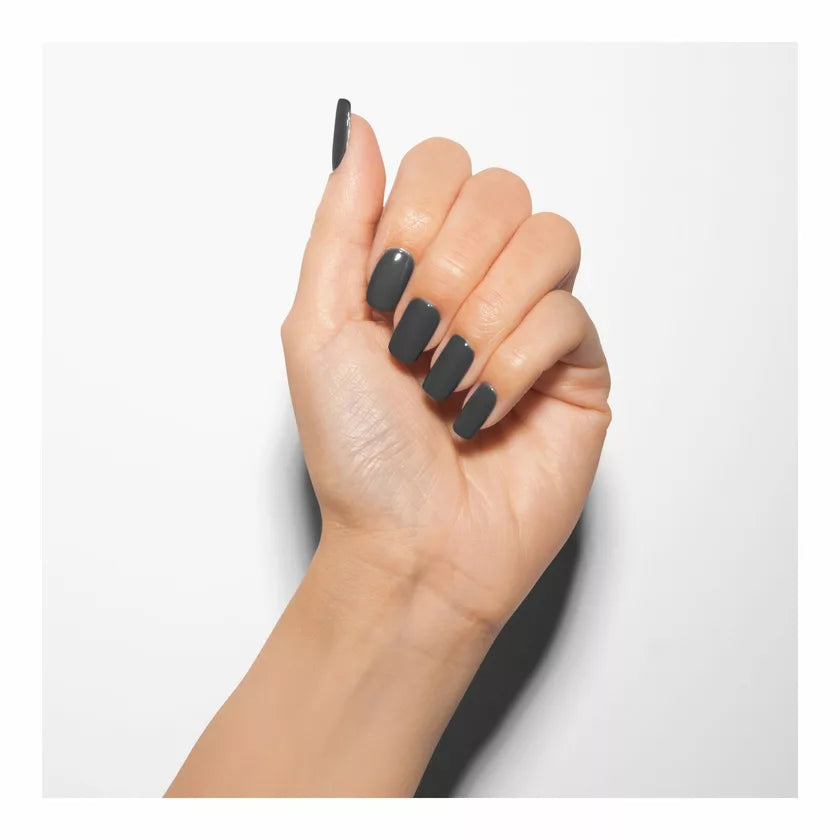 Gelish- Fashion Week Chic