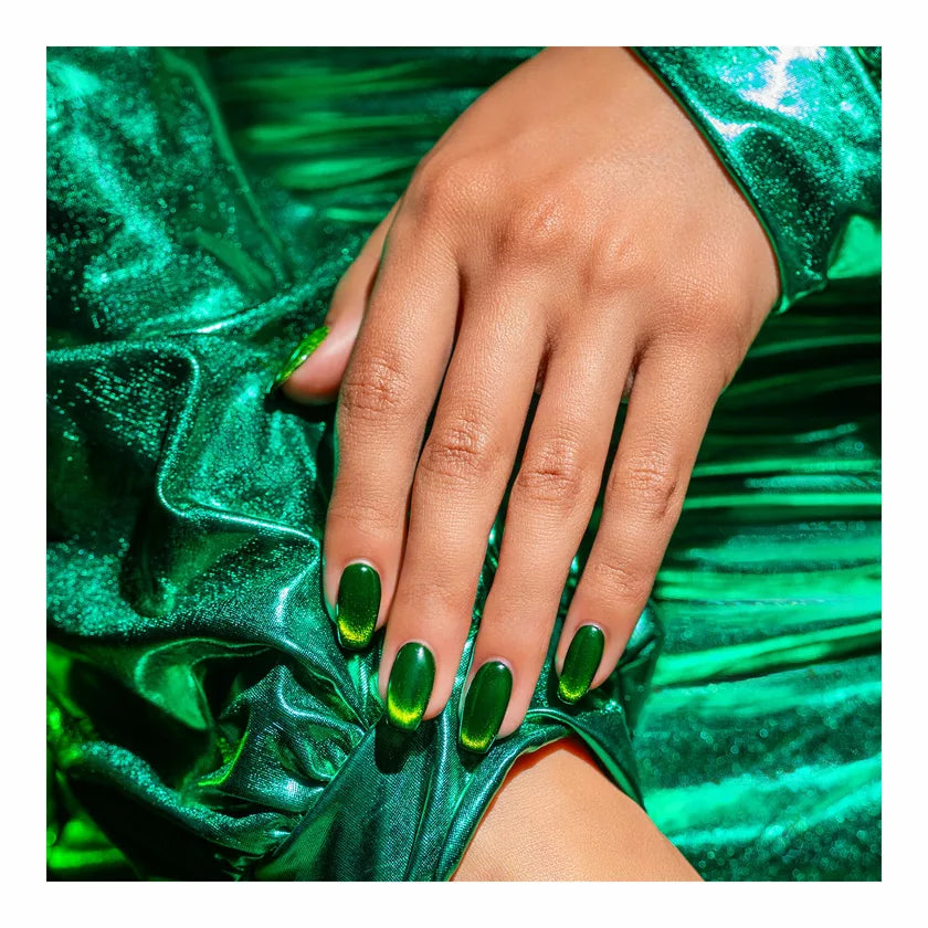 Gelish Green Lights Only