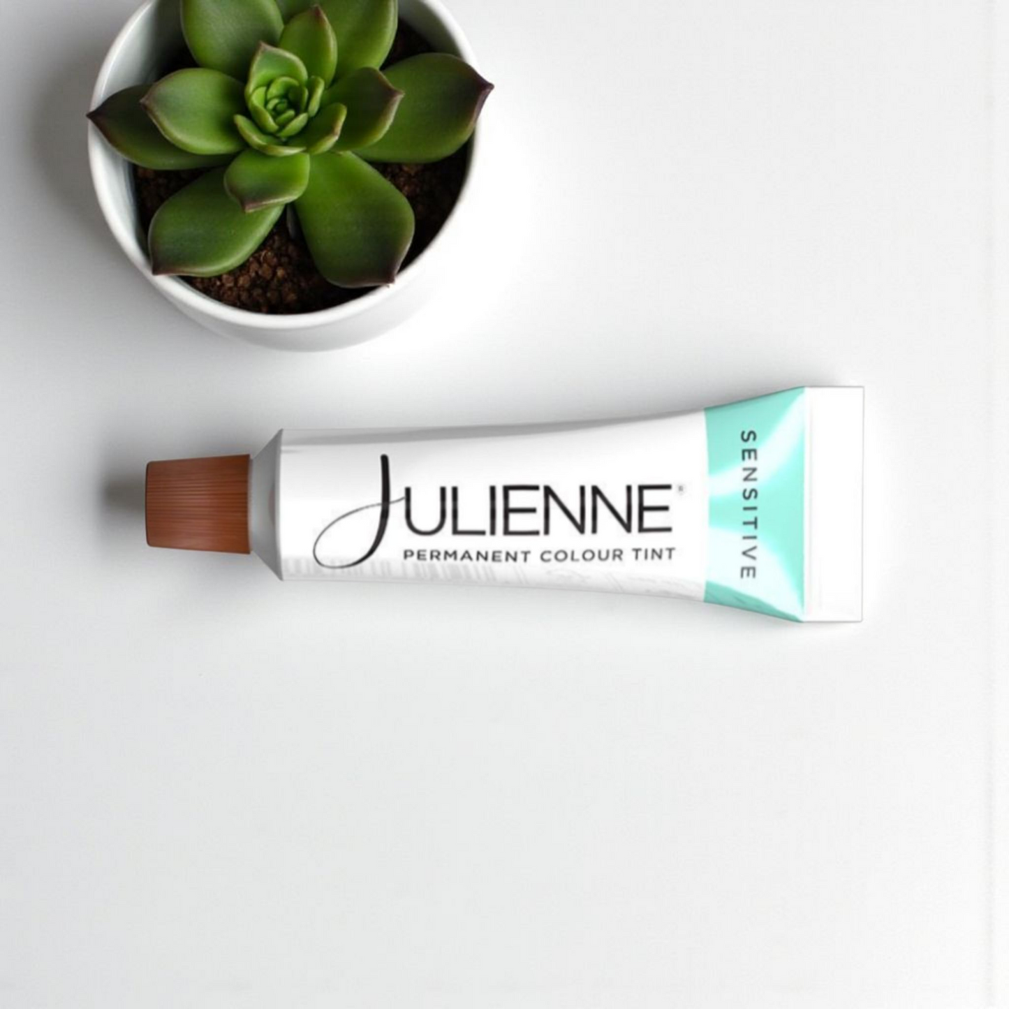 Julienne Sensitive Tint Light Brown