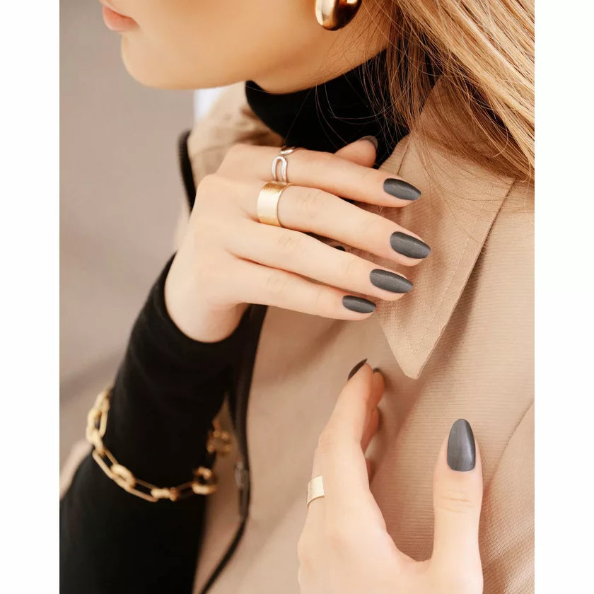 Gelish- Midnight Caller
