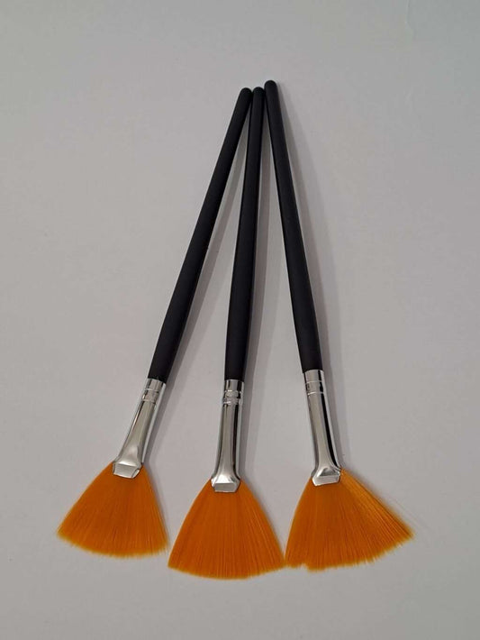 Mask Brush Fan