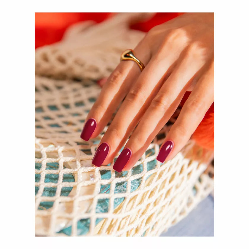 Gelish- Stand Out