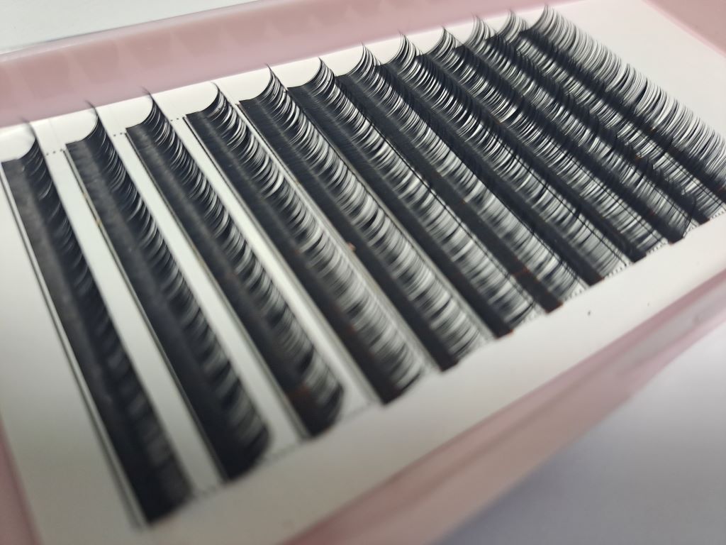 Volume Lashes Tray 0.07 CC-Curl
